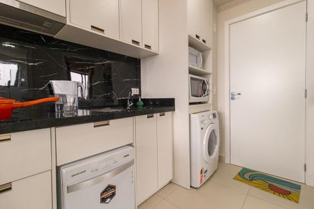 Detalhe da cozinha de apartamento à venda com 2 quartos, 68m² em Água Verde, Curitiba