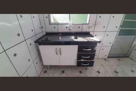 Casa para alugar com 1 quarto, 90m² em Jardim Ester Yolanda, São Paulo