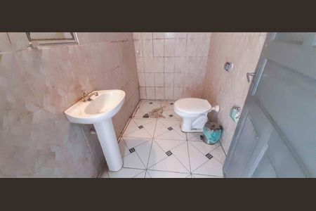 Casa para alugar com 90m², 1 quarto e sem vaga Casa para alugar com 90m², 1 quarto e sem vagaBanheiro social