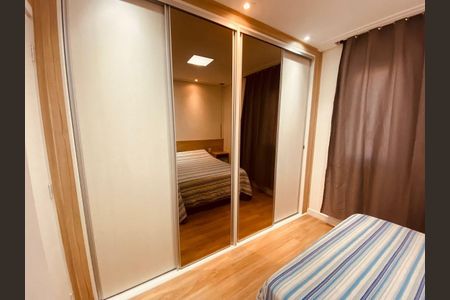 Quarto de apartamento à venda com 3 quartos, 85m² em Jardim Tupanci, Barueri