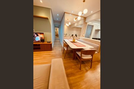 Sala de apartamento à venda com 3 quartos, 85m² em Jardim Tupanci, Barueri