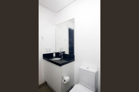 Banheiro de kitnet/studio à venda com 1 quarto, 20m² em Centro Histórico, Porto Alegre