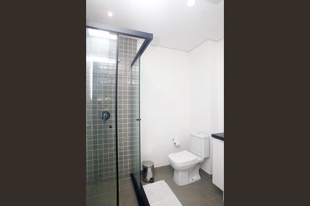 Banheiro de kitnet/studio à venda com 1 quarto, 23m² em Centro Histórico, Porto Alegre