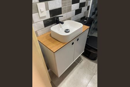 Casa de condomínio à venda com 100m², 2 quartos e sem vaga