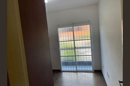 Casa de condomínio à venda com 100m², 2 quartos e sem vaga