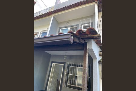 Casa de condomínio à venda com 100m², 2 quartos e sem vaga