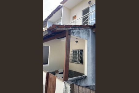 Casa de condomínio à venda com 100m², 2 quartos e sem vaga