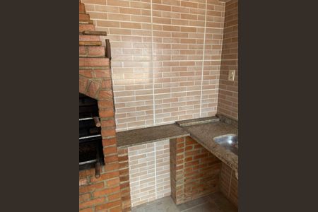 Casa de condomínio à venda com 100m², 2 quartos e sem vaga
