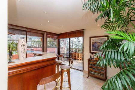 Apartamento à venda com 297m², 3 quartos e 4 vagas