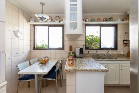 Apartamento à venda com 297m², 3 quartos e 4 vagas