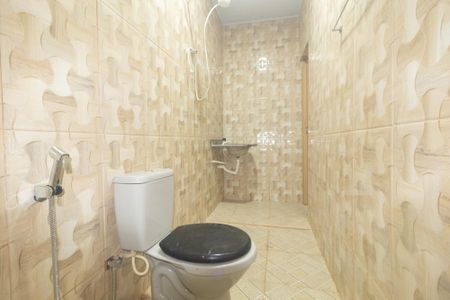 Casa para alugar com 60m², 2 quartos e sem vagaBanheiro da Suíte