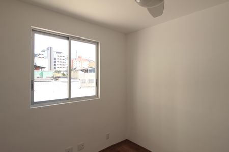 Apartamento para alugar com 68m², 2 quartos e 1 vagaQuarto