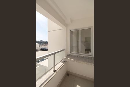 Apartamento para alugar com 68m², 2 quartos e 1 vagaVaranda