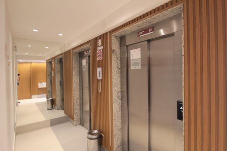 Apartamento para alugar com 68m², 2 quartos e 1 vagaElevador