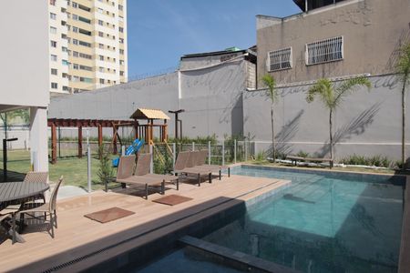 Apartamento para alugar com 68m², 2 quartos e 1 vagaPiscina