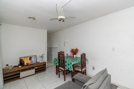 Casa para alugar com 80m², 2 quartos e 1 vagaSala