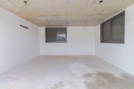 Casa à venda com 4 quartos, 342m² em Jardim Europa, São Paulo