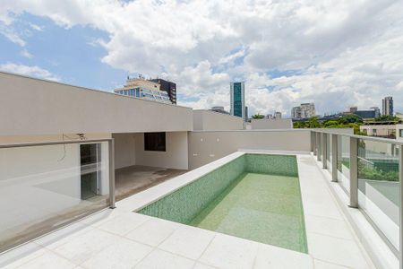 Casa à venda com 4 quartos, 342m² em Jardim Europa, São Paulo