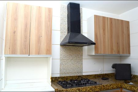 Cozinha de apartamento para alugar com 2 quartos, 120m² em Ribeiro de Abreu, Belo Horizonte