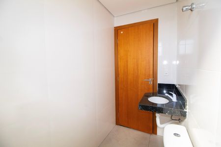 Apartamento para alugar com 62m², 2 quartos e 2 vagas Apartamento para alugar com 62m², 2 quartos e 2 vagasBanheiro Social