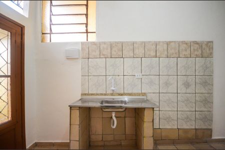 Cozinha de casa para alugar com 1 quarto, 35m² em Vila Palmeiras, São Paulo