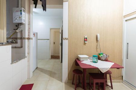 Apartamento à venda com 122m², 3 quartos e 1 vagaCozinha e Área de Serviço