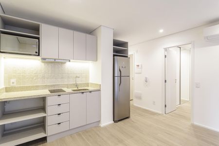 Sala/Cozinha de apartamento para alugar com 1 quarto, 38m² em Itaim Bibi, São Paulo