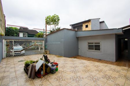 Casa para alugar com 140m², 2 quartos e 6 vagasQuintal/Garagem