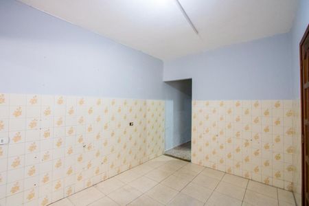 Casa para alugar com 140m², 2 quartos e 6 vagasCozinha
