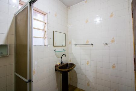 Casa para alugar com 140m², 2 quartos e 6 vagasBanheiro