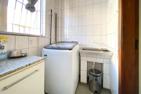 Apartamento à venda com 100m², 3 quartos e 2 vagas Apartamento à venda com 100m², 3 quartos e 2 vagasÁrea de Serviço