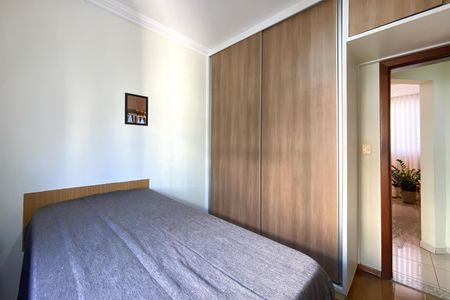 Apartamento à venda com 100m², 3 quartos e 2 vagas Apartamento à venda com 100m², 3 quartos e 2 vagasQuarto 3