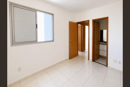 Apartamento para alugar com 76m², 3 quartos e 2 vagasSuíte