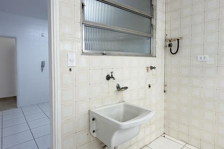 Área de Serviço de apartamento para alugar com 2 quartos, 90m² em Ponta da Praia, Santos