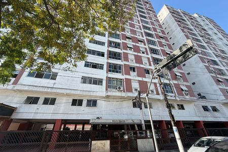 Fachada de apartamento para alugar com 2 quartos, 90m² em Ponta da Praia, Santos