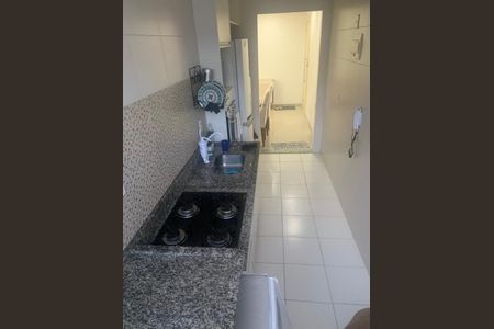 Apartamento à venda com 58m², 2 quartos e 1 vagaCozinha