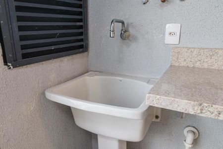 Apartamento para alugar com 69m², 2 quartos e 2 vagas