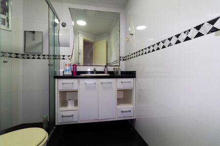 Apartamento para alugar com 140m², 2 quartos e 2 vagasBanheiro da Suíte