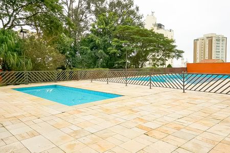 Apartamento para alugar com 140m², 2 quartos e 2 vagasÁrea comum - Piscina