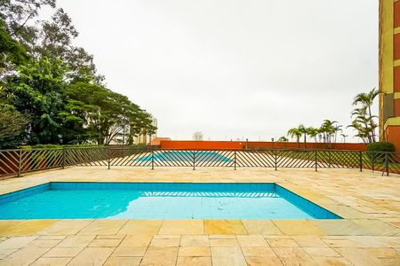 Apartamento para alugar com 140m², 2 quartos e 2 vagasÁrea comum - Piscina