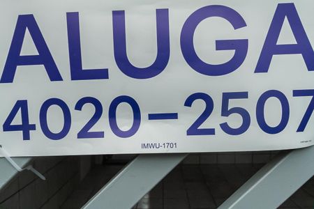Casa para alugar com 245m², 2 quartos e 2 vagasPlaca IMWU-1701