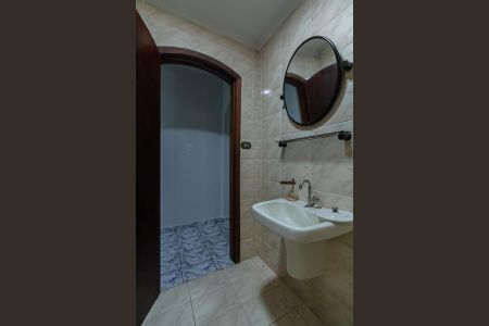 Casa para alugar com 245m², 2 quartos e 2 vagasLavabo