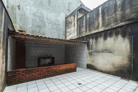 Casa para alugar com 245m², 2 quartos e 2 vagasQuintal