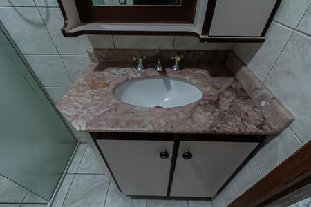 Casa para alugar com 245m², 2 quartos e 2 vagasBanheiro