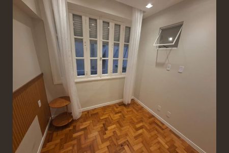 Apartamento à venda com 41m², 1 quarto e sem vaga
