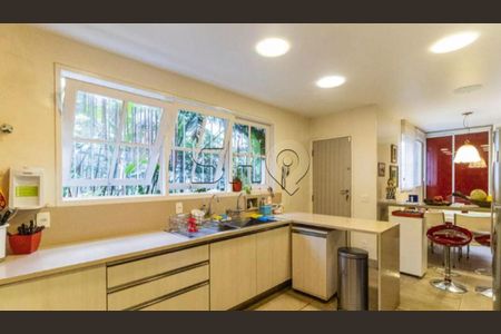 Casa à venda com 4 quartos, 362m² em Perdizes, São Paulo