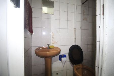 Casa à venda com 119m², 4 quartos e 2 vagasBanheiro 2