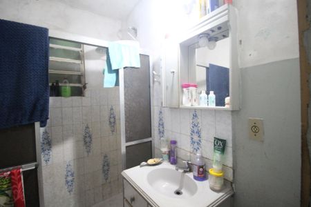Casa à venda com 119m², 4 quartos e 2 vagasBanheiro