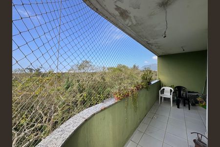Apartamento à venda com 170m², 3 quartos e 1 vaga Apartamento à venda com 170m², 3 quartos e 1 vagaVaranda