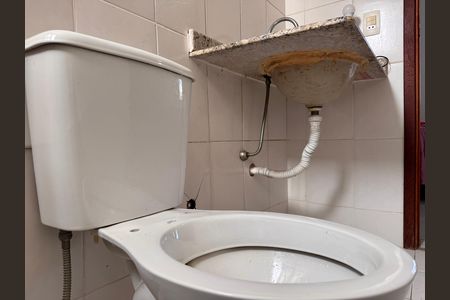 Apartamento à venda com 170m², 3 quartos e 1 vaga Apartamento à venda com 170m², 3 quartos e 1 vagaSuíte - Banheiro